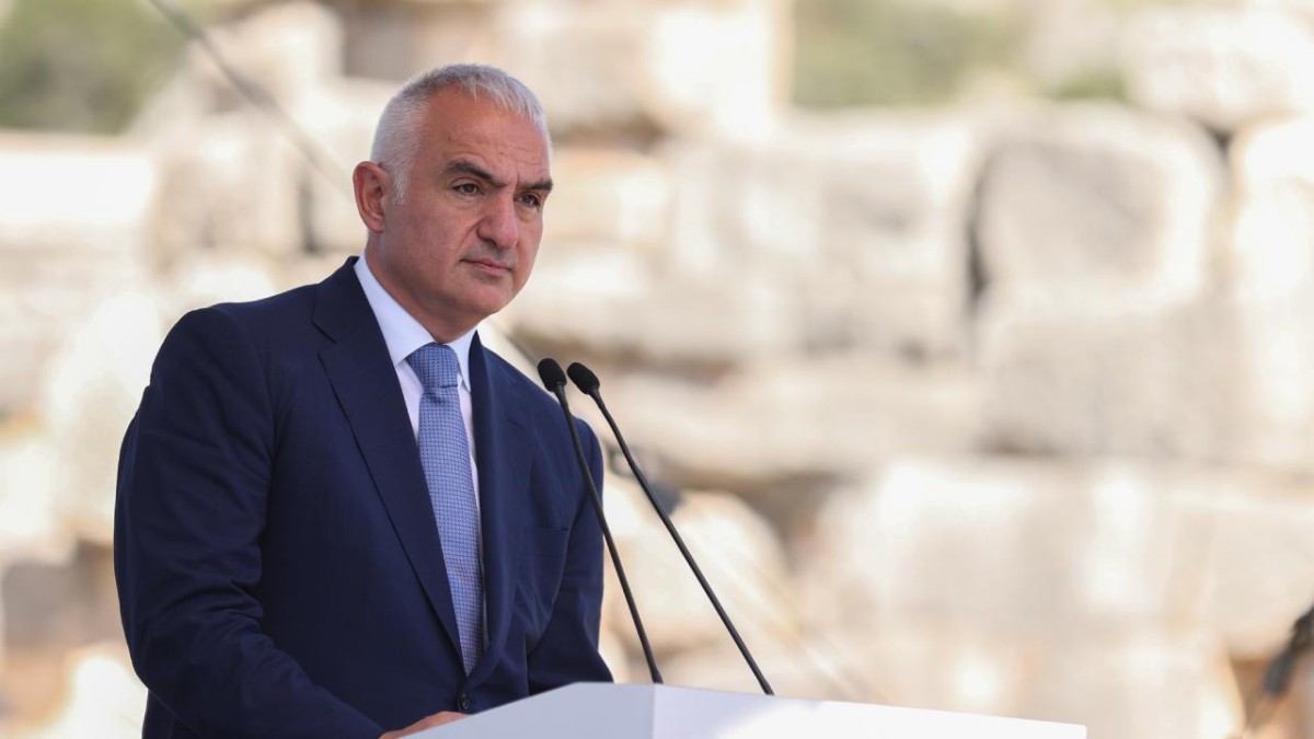 Bakan Ersoy'dan Maldivlere Ultra Lüks Otel